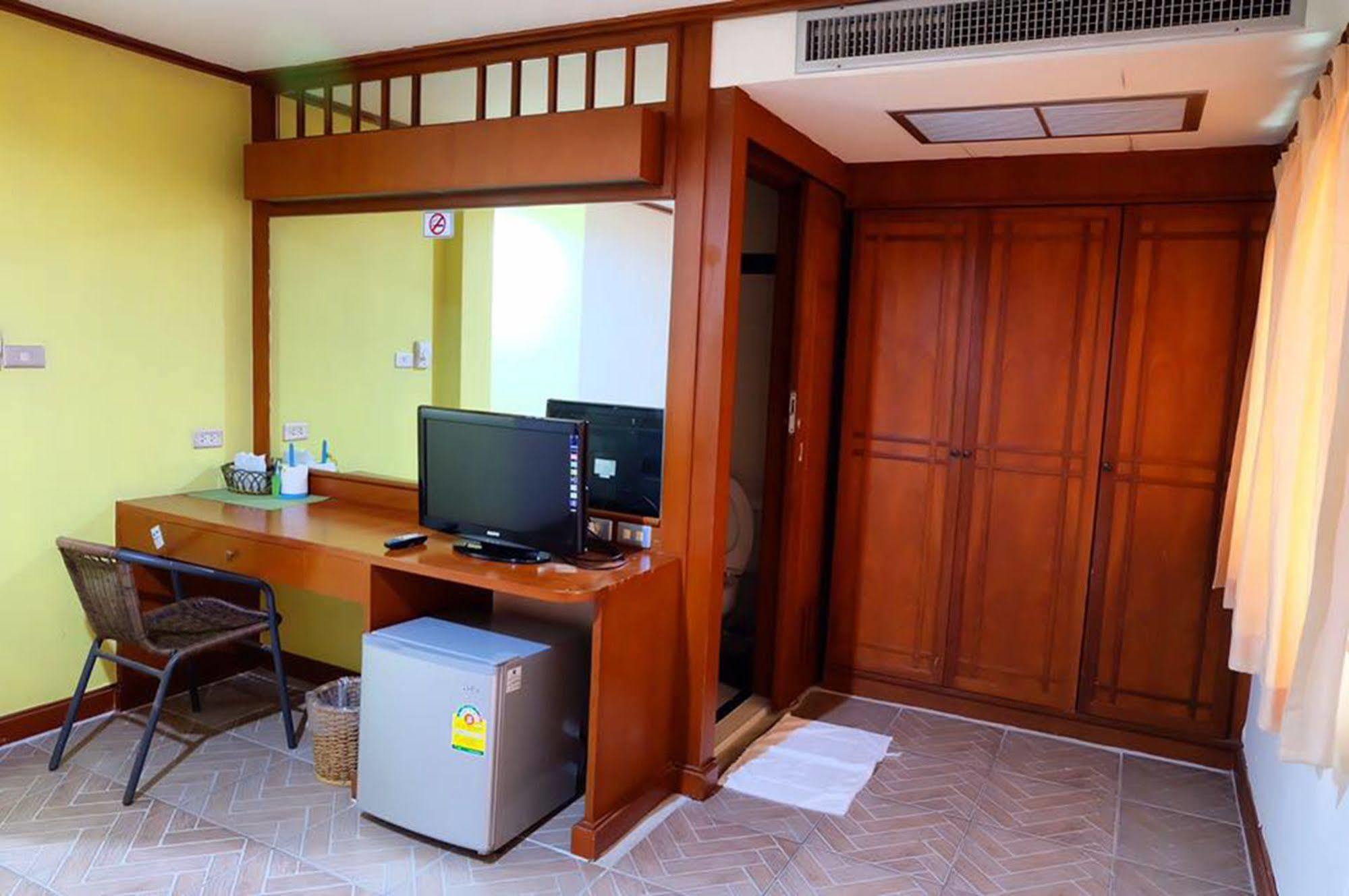 Kaneng Guesthouse หัวหิน ภายนอก รูปภาพ